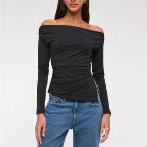 Abercrombie & Fitch Black Off-Shoulder Blouse